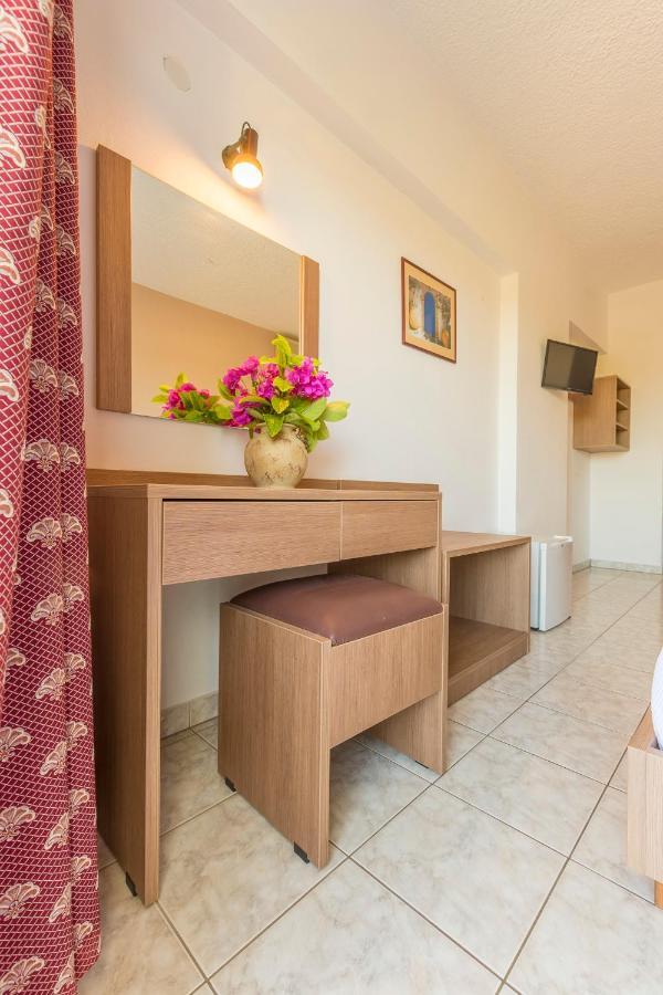 Hotel Tina Flora Kolymbia Luaran gambar